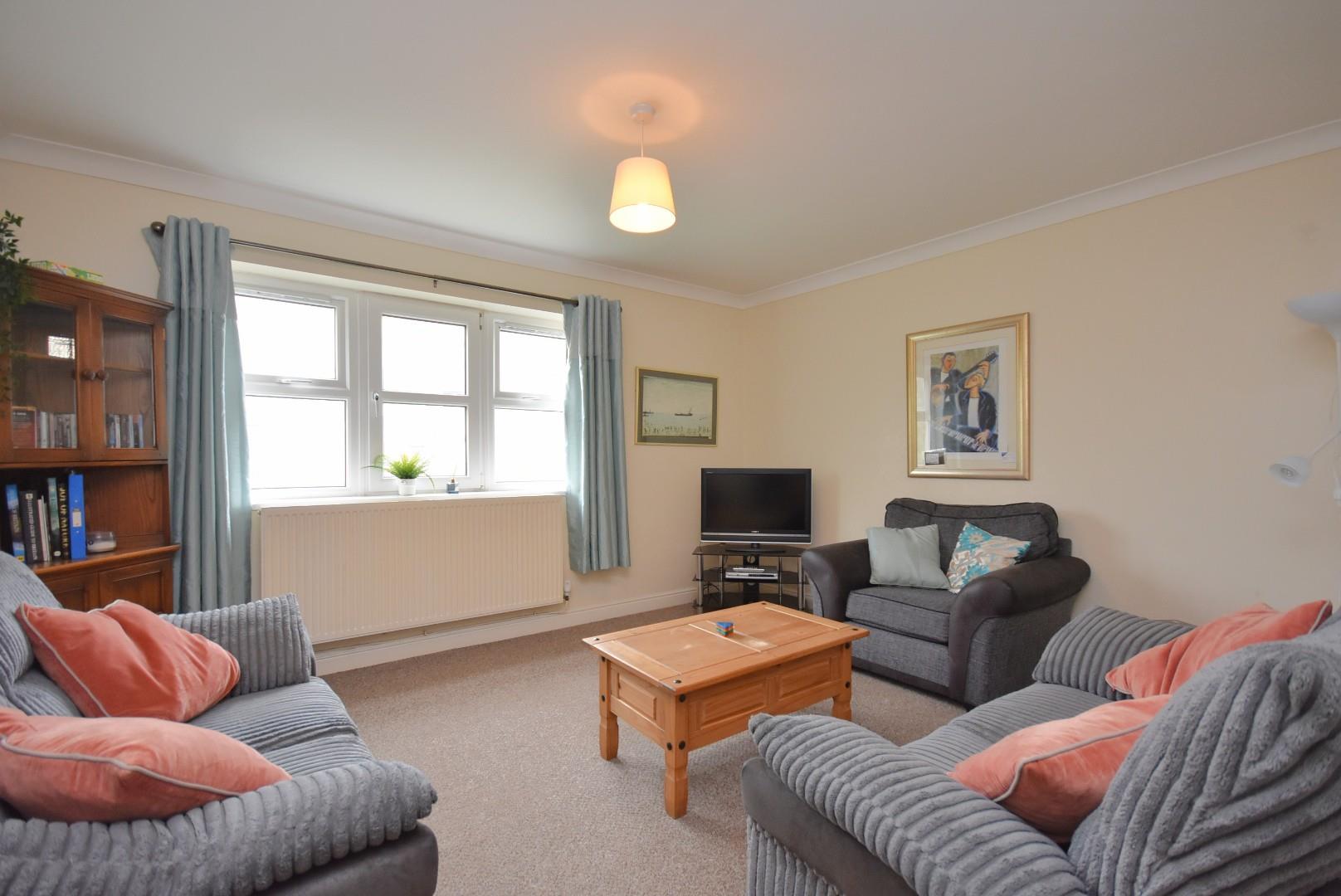 First Floor Apartment (Rear), 13, Victoria Road, Penarth, Vale of Glamorgan CF64 3EG
